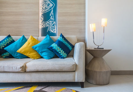 Show how to wear summer’s best accessories